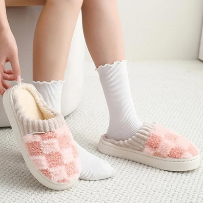 Checkered Memory Foam Plush Indoor Slippers